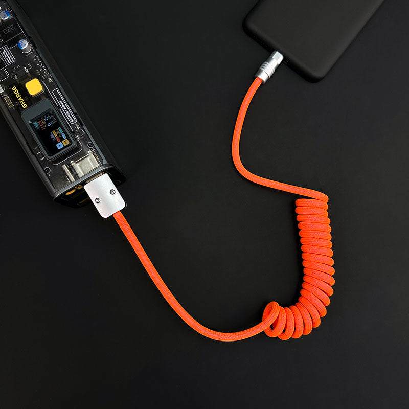 "Curly Chubby" Retractable Fast Charging Cable - Image 6